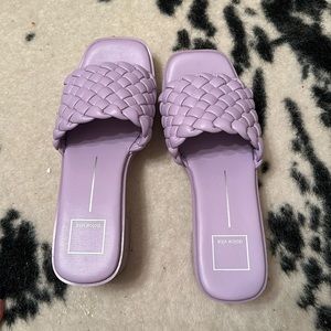 Dolce Vita Goldy sandals in lilac, new